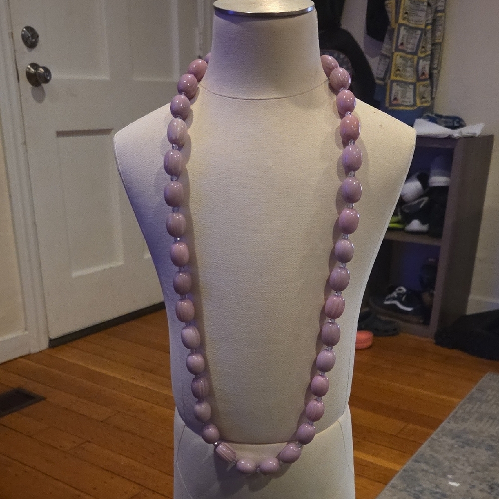Elegant Pink Beaded Necklace